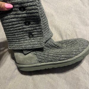 Grey ugg boot